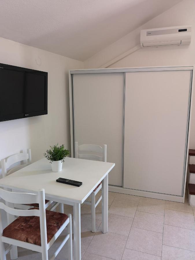 Apartmani Pilon Ždrelac 外观 照片