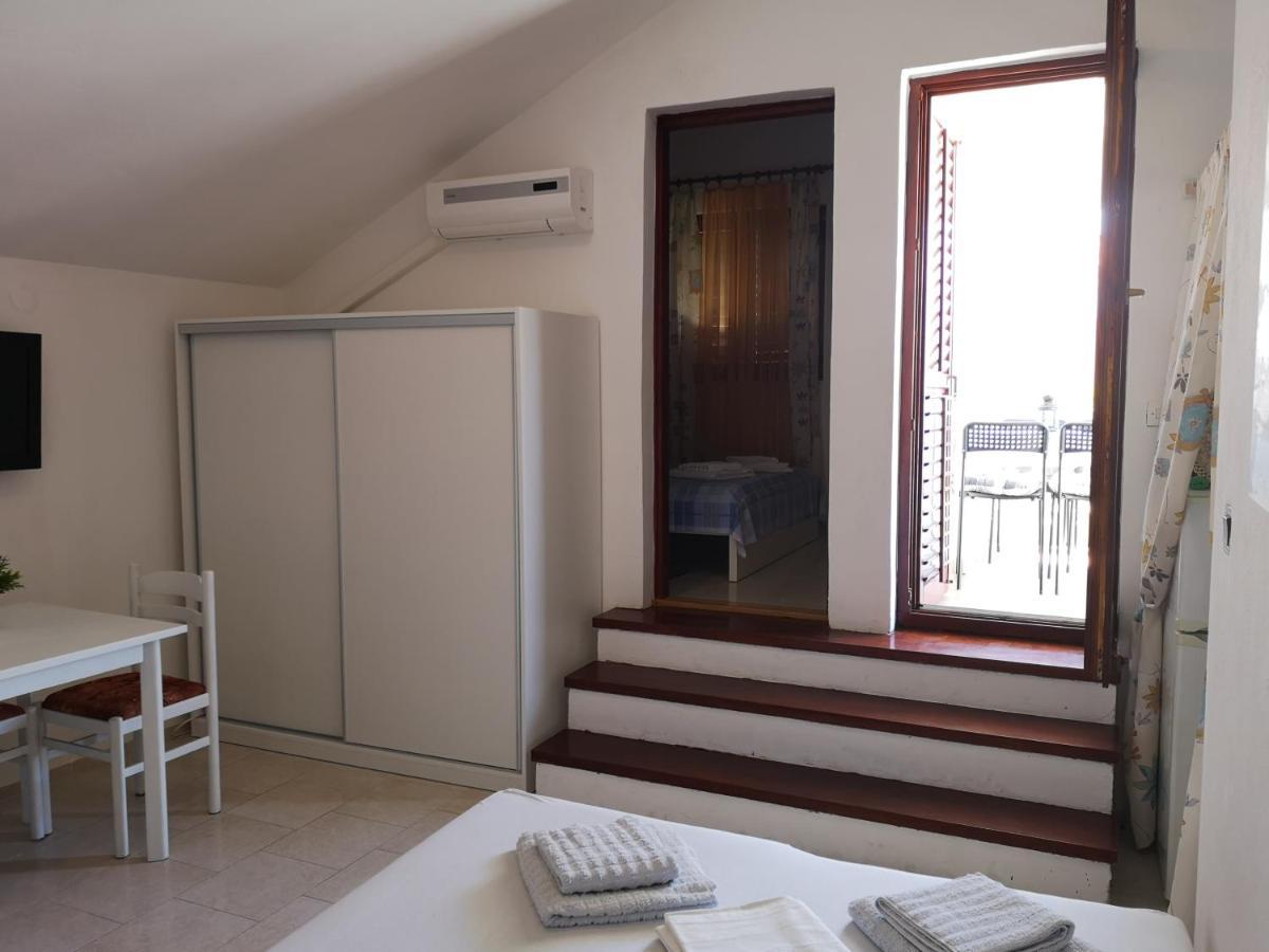 Apartmani Pilon Ždrelac 外观 照片