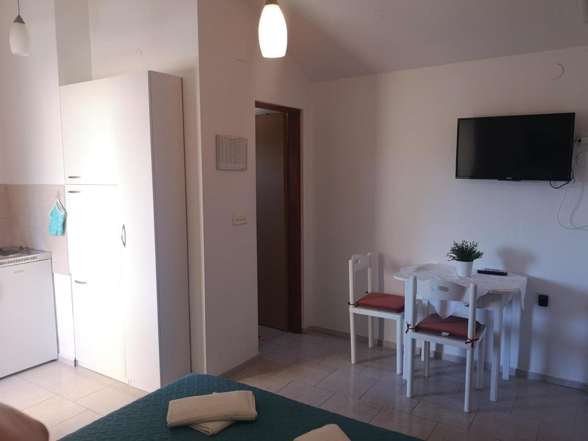 Apartmani Pilon Ždrelac 外观 照片